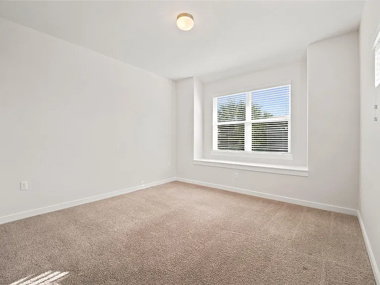 8921 Parker Ranch Cir #B — Photo 17
