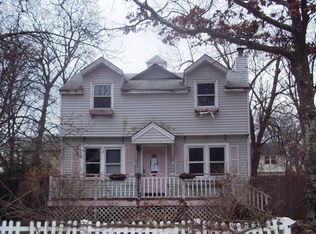 38 Trafalgar Dr, Shirley, NY 11967