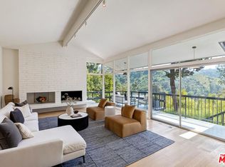 2275 Betty Ln, Beverly Hills, CA 90210