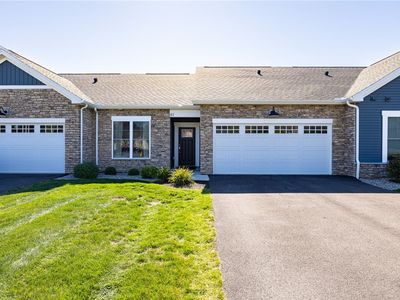 61 Autumn Leaf Trl, Webster, NY, 14580