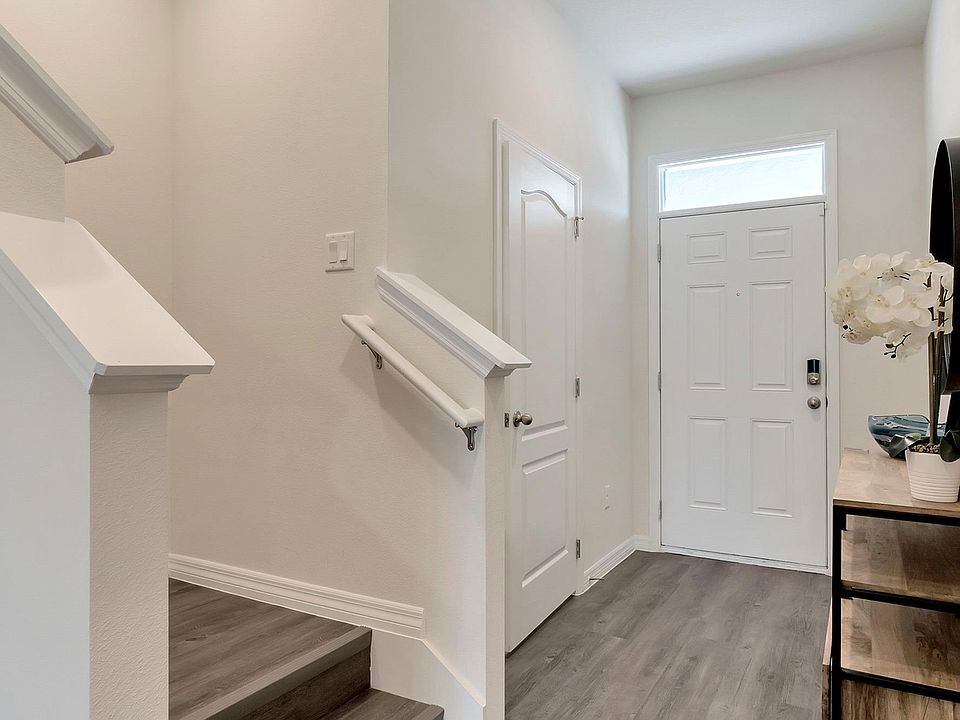 1st image of 1825 Cambrelle Way St