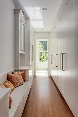 Sold by Leslie J. Garfield | media 16