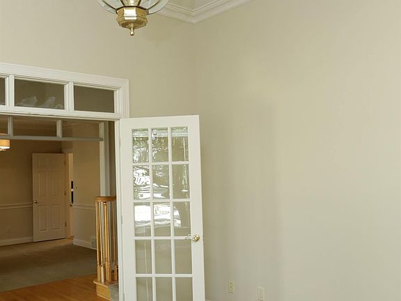 4th image of 2009 Wyndamere Ln