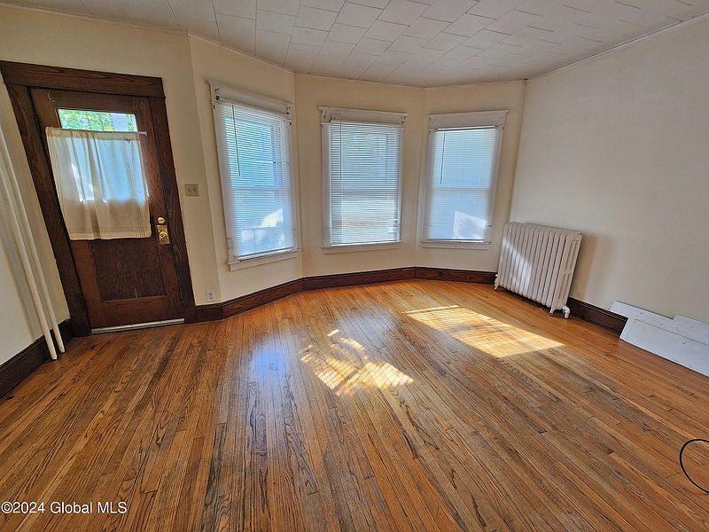 2nd image of 14 Glenwood Street