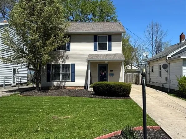32975 Alva Dr, Eastlake, OH 44095