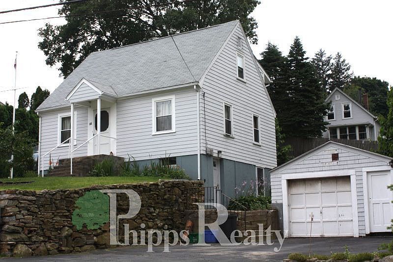 Street View with Detached Garage