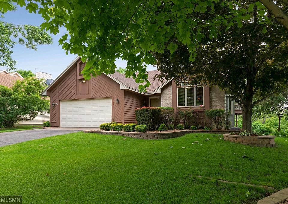 1st image of 1620 Thornhill Ln