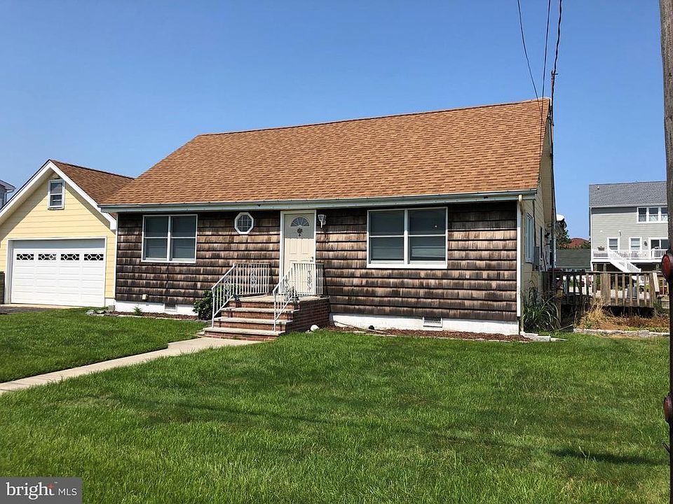 1st image of 31 Bayview Dr