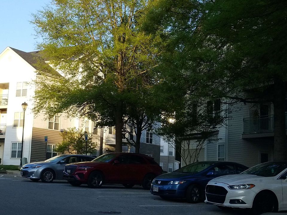 2nd image of 15609 Everglade Ln