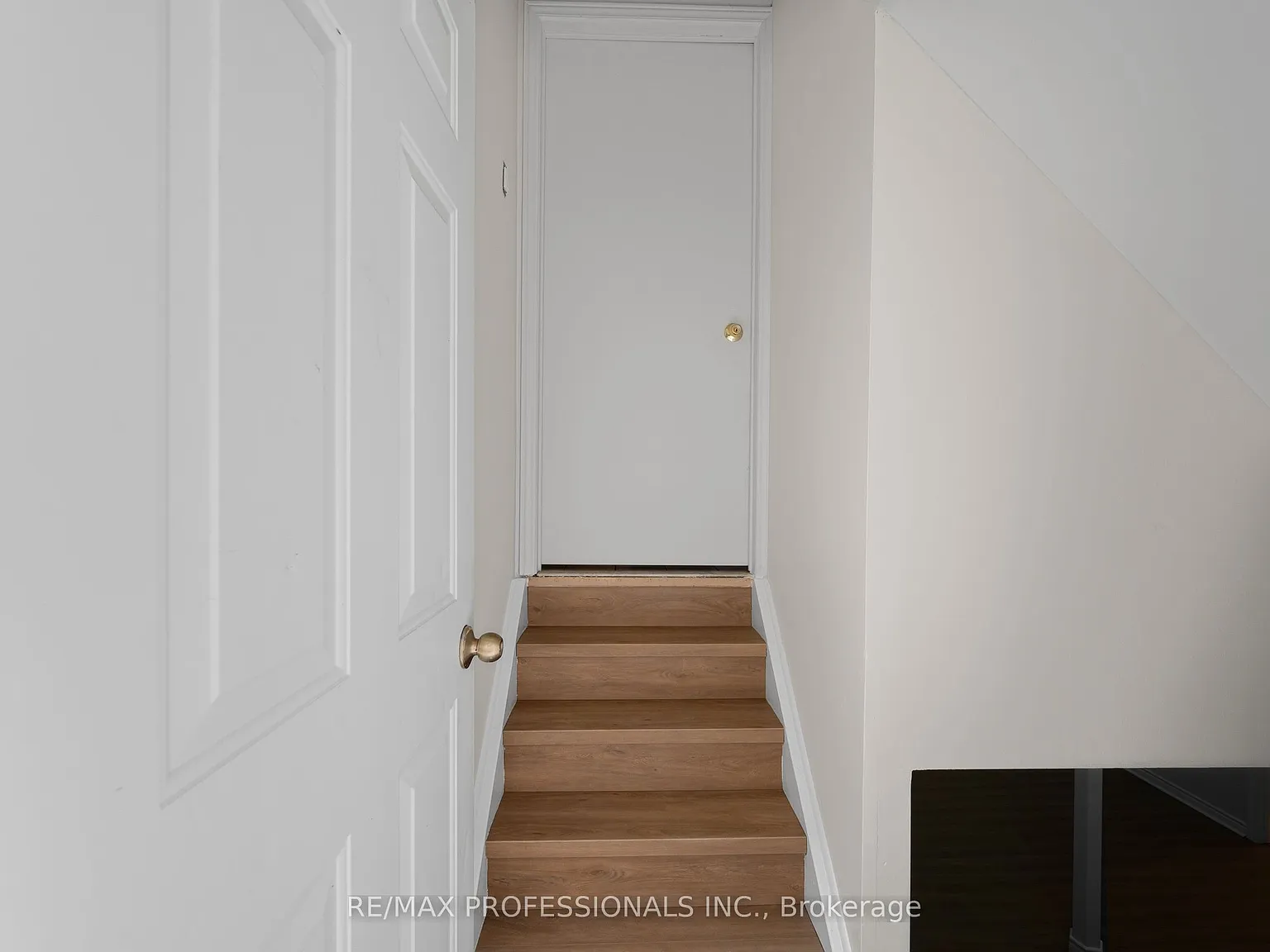 2 bed, $1,900 — Photo 2