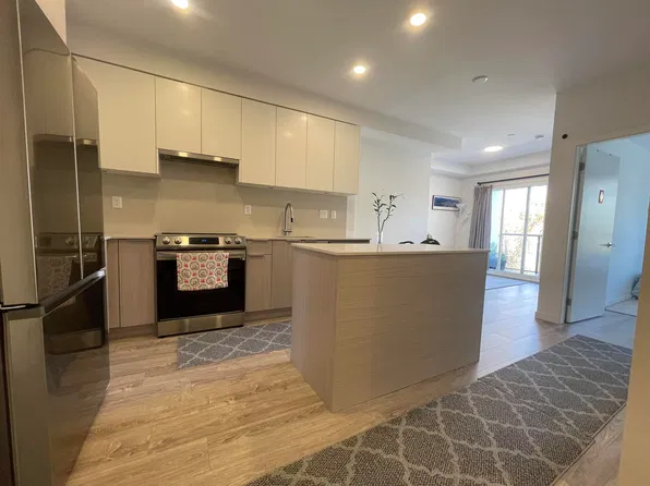 13968 Laurel Dr, Surrey, BC