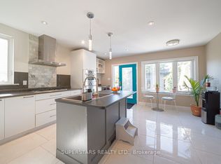 258 Weston Rd, Toronto, ON M6N3P5