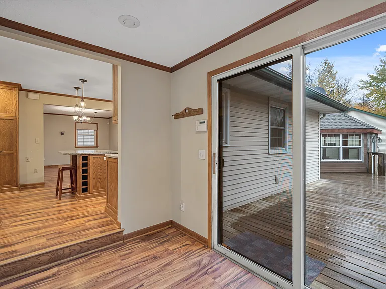409 S Olive St — Photo 12