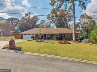 102 Gatlin Ct, Warner Robins, GA 31088