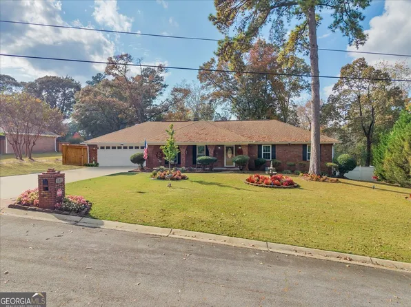 102 Gatlin Ct, Warner Robins, GA 31088