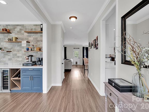 4th image of 119 Louden Dr