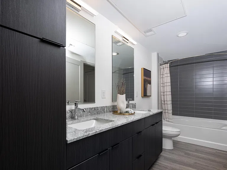 Legacy Metro 525 — Photo 16