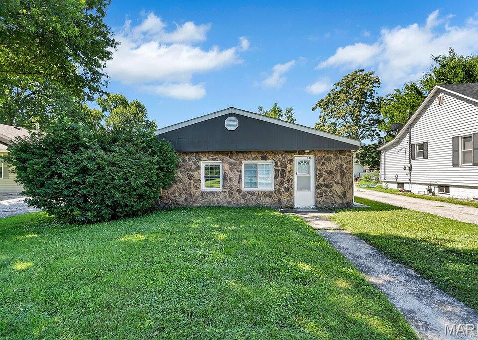 1st image of 556 Margaret Ave