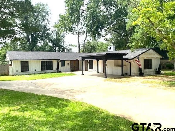 902 Ward Ln, Athens, TX 75751