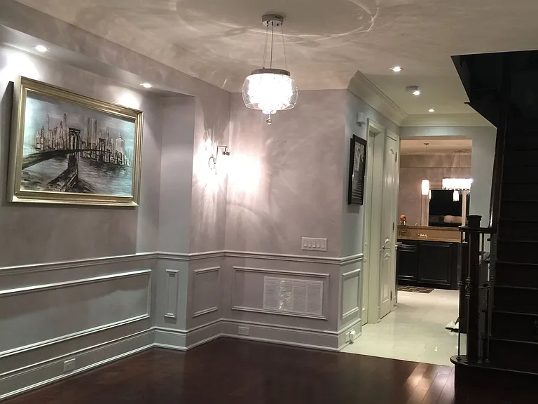 50 Clairtrell Rd — Photo 3