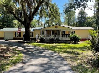 19 Fancy Acres Dr, Brunswick, GA 31523