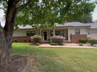 121 Meadowbrook Ln, Franklin, NC 28734