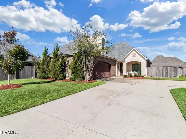 103 Heron Point Dr, Broussard, LA 70518