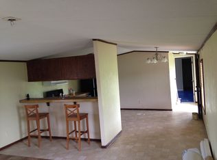 112 Country Meadow Ct, Springtown, TX 76082