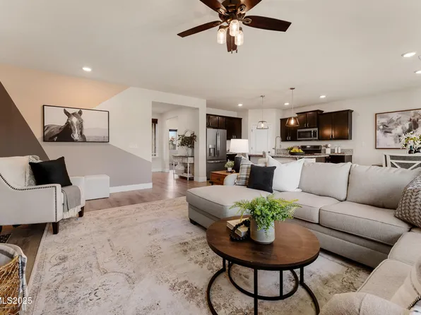 1212 Mallard Crest Dr, Sparks, NV 89441