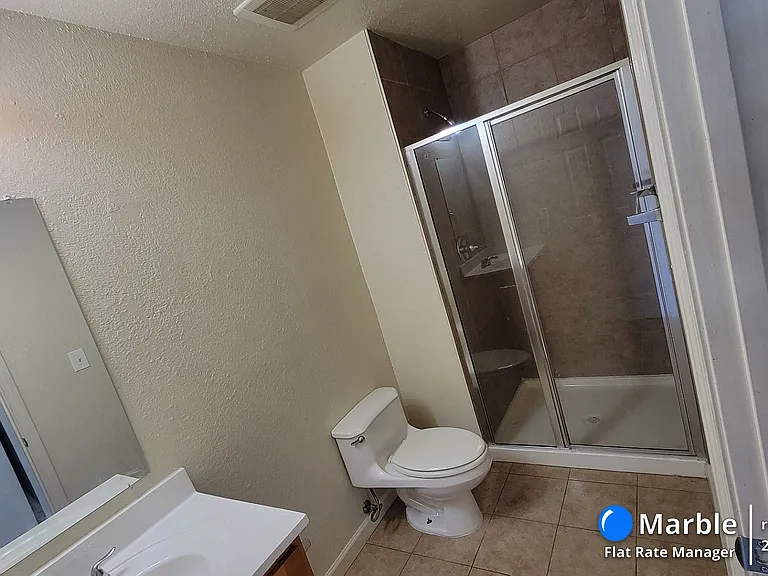 835 E Main St #7 — Photo 6