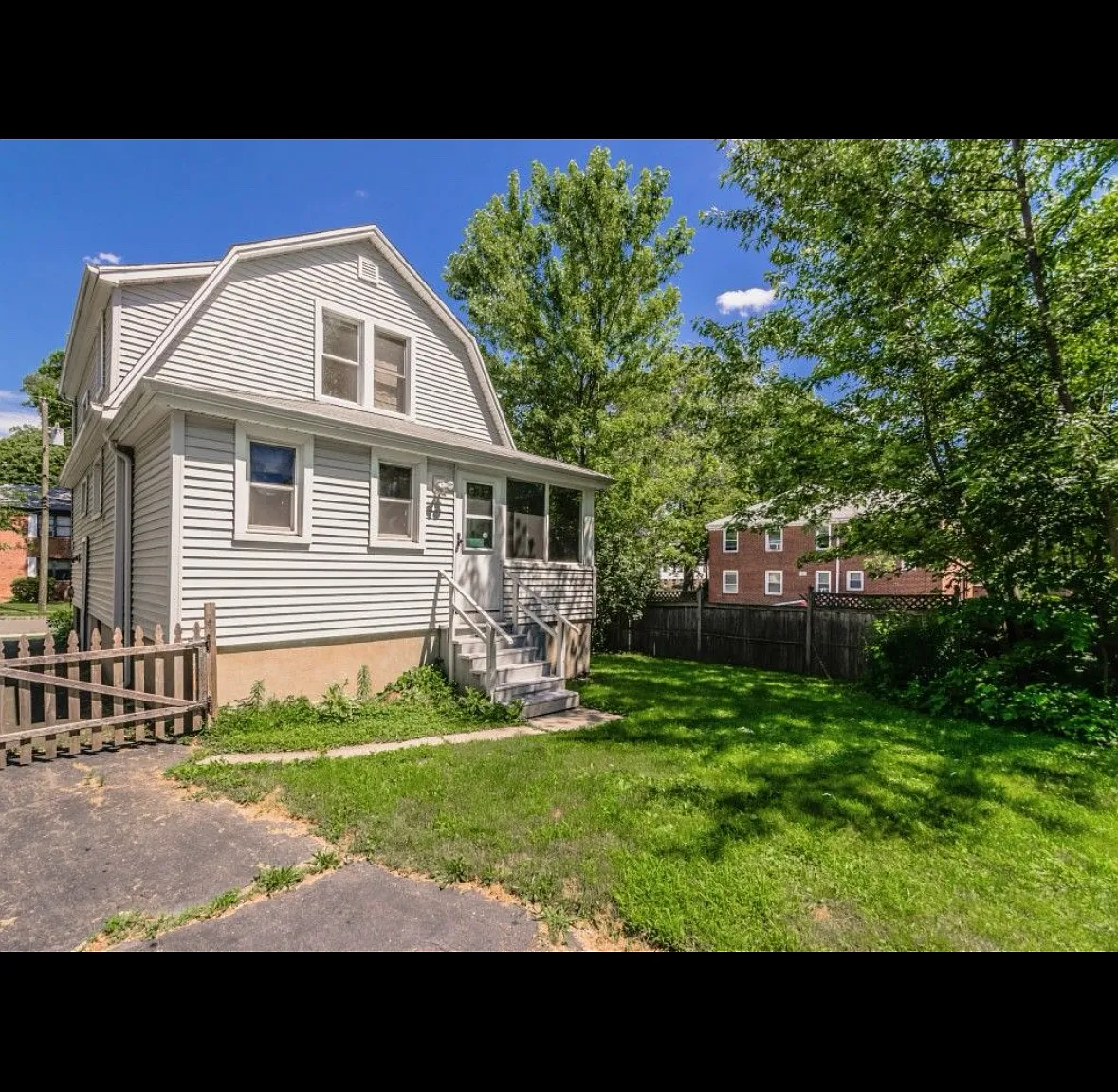 3 bed, 1215 sqft, $2,800 — Photo 3