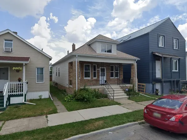 11390 Sobieski St, Hamtramck, MI 48212
