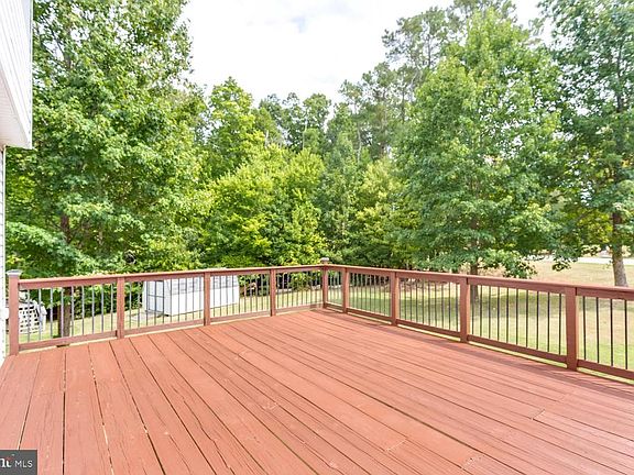 4th image of 46248 Sylvan Ct