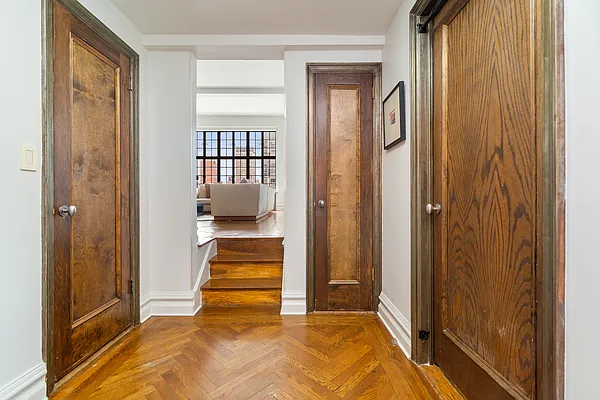 Sold by Sotheby's International Realty | media 23