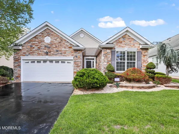 57 Whirlaway Road, Manalapan, NJ 07726