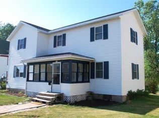 219 Center St, Randolph, WI 53956