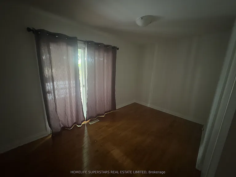 215 Archdekin Dr #MAIN — Photo 5