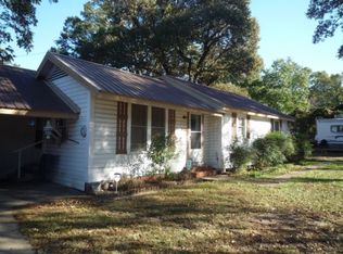 910 McCreight St, Bastrop, LA 71220
