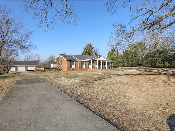 3rd image of 403 Bethlehem Ridge Rd