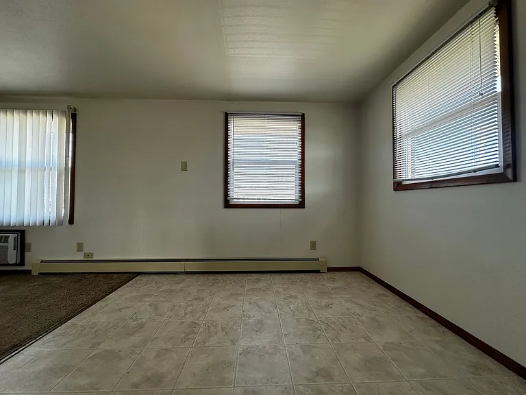 1241 Apache Ave — Photo 7