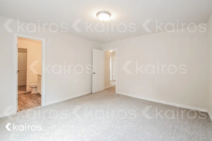 266 Christopher Street Ext — Photo 6