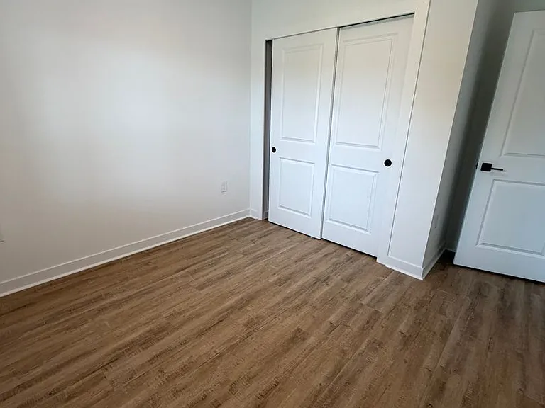 2434 Quentin Ave S — Photo 5