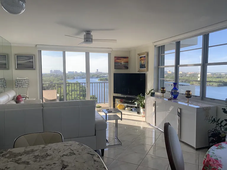 2121 N Ocean Blvd #1109W — Photo 4