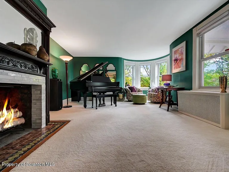 3360 Forest Rd — Photo 37