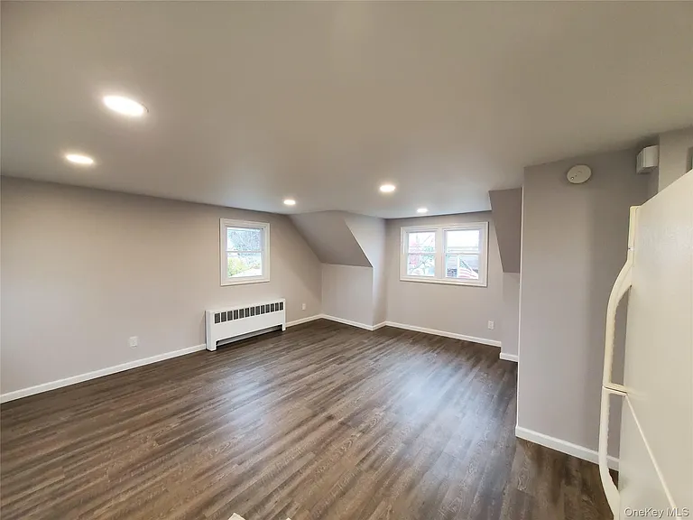 273 S 16th St — Photo 5