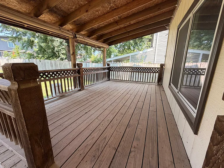 904 Kountze Memorial Dr — Photo 20