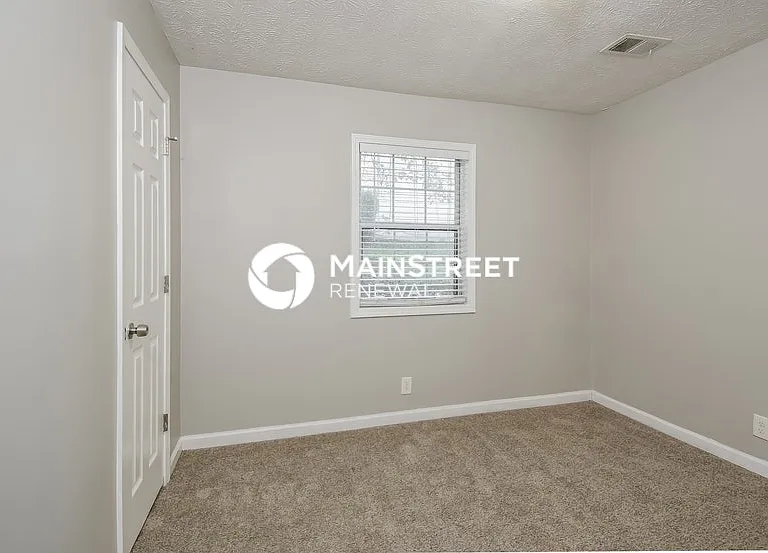 5404 Cindy Ln SE — Photo 9
