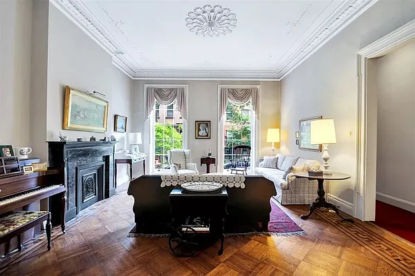 Rented by Corcoran | media 24