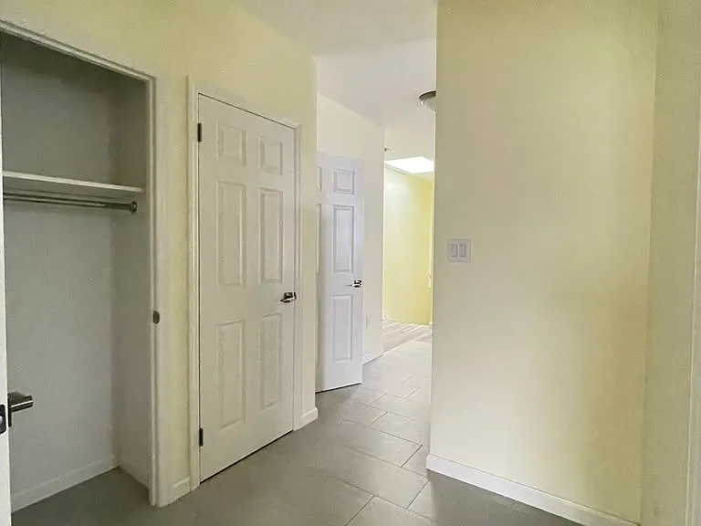125 Bay 8 St #2A — Photo 2