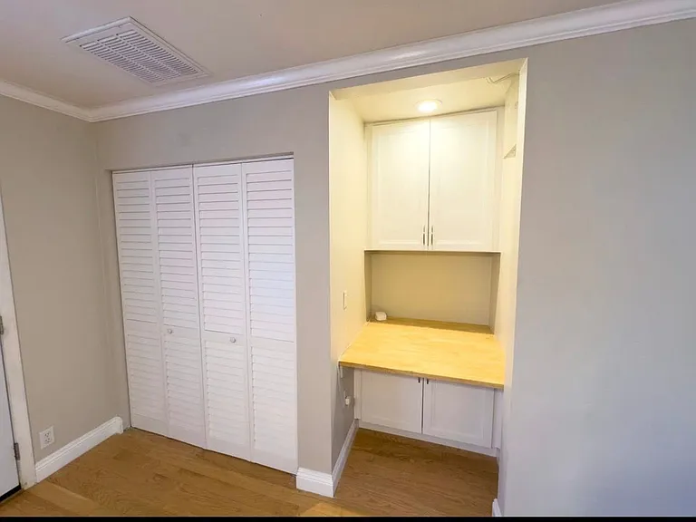 1626 York Dr — Photo 5